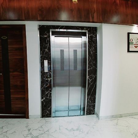 Hotel Sai Pratik, Newly Built Up, Complimentary Shuttle To The Temple Ширди Экстерьер фото